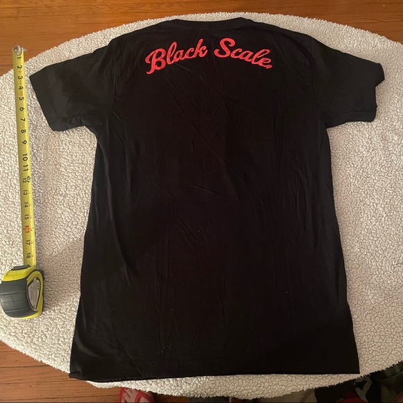 Chicago Blackhawks Black Scale  T-Shirt - Picture 2 of 7